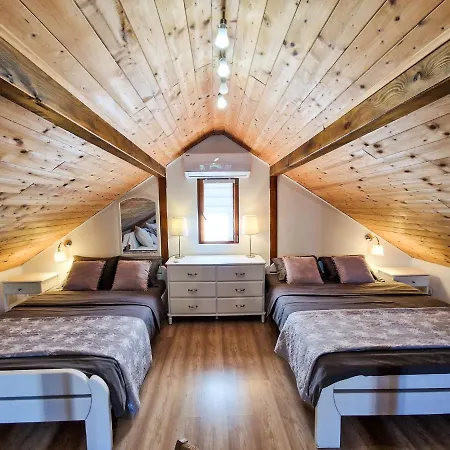 Smokvin Hlad 펜션 *